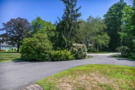 8 Ash Lane York ME 03909