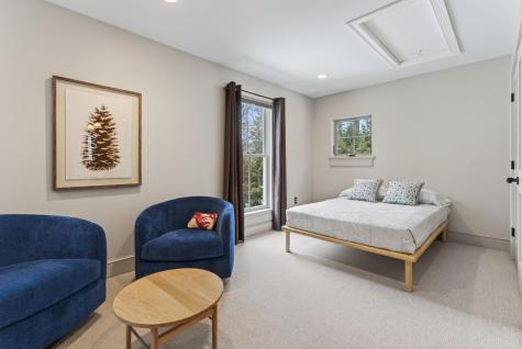 52 Maeves Way Cumberland ME 04110