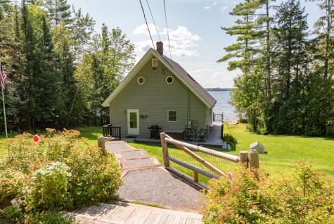 25 Speckle Drive Belgrade ME 04917