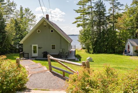 25 Speckle Drive Belgrade ME 04917