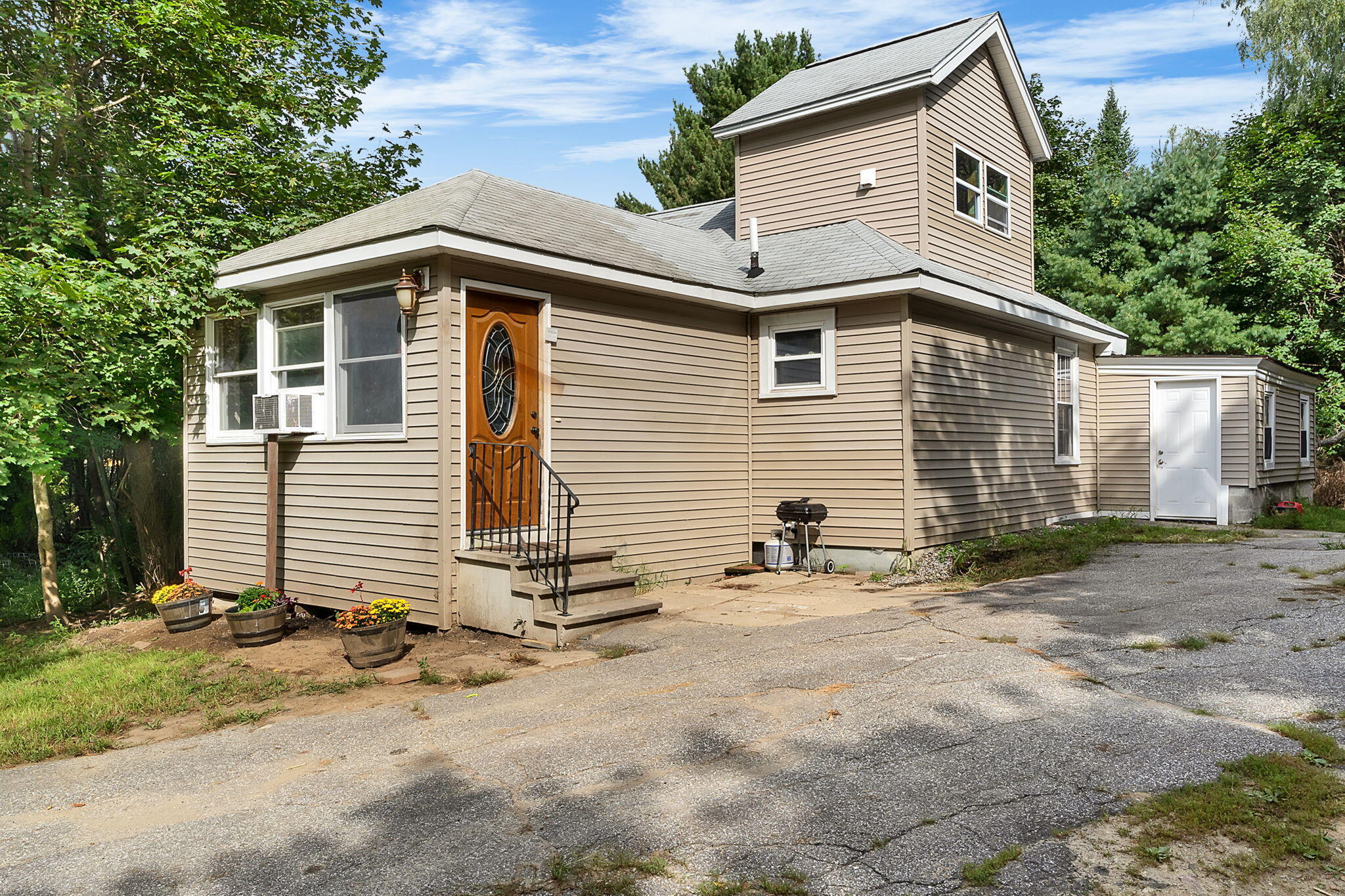 11 Ames Avenue Lewiston ME 04240