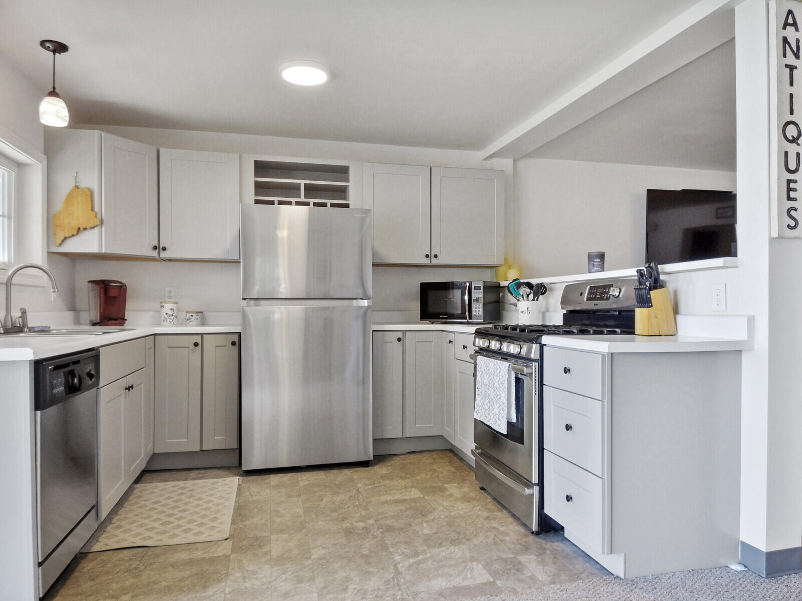 8 Hidden Drive Newport ME 04953