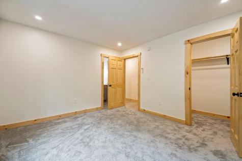 57 Chipmunk Way Norway ME 04268