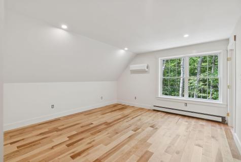 2 Woods Run York ME 03909