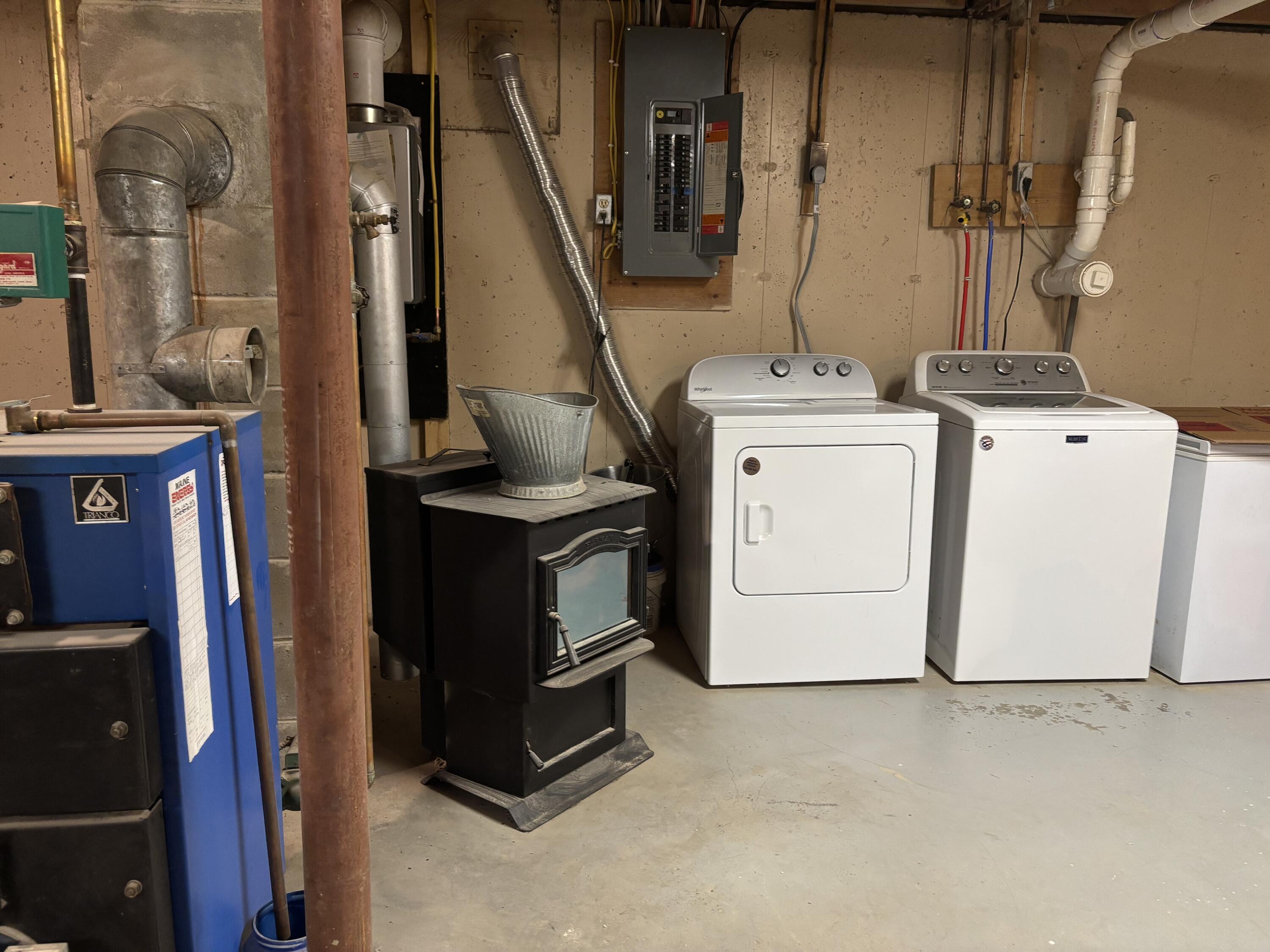 203 Stream Road Road Winterport ME 04496