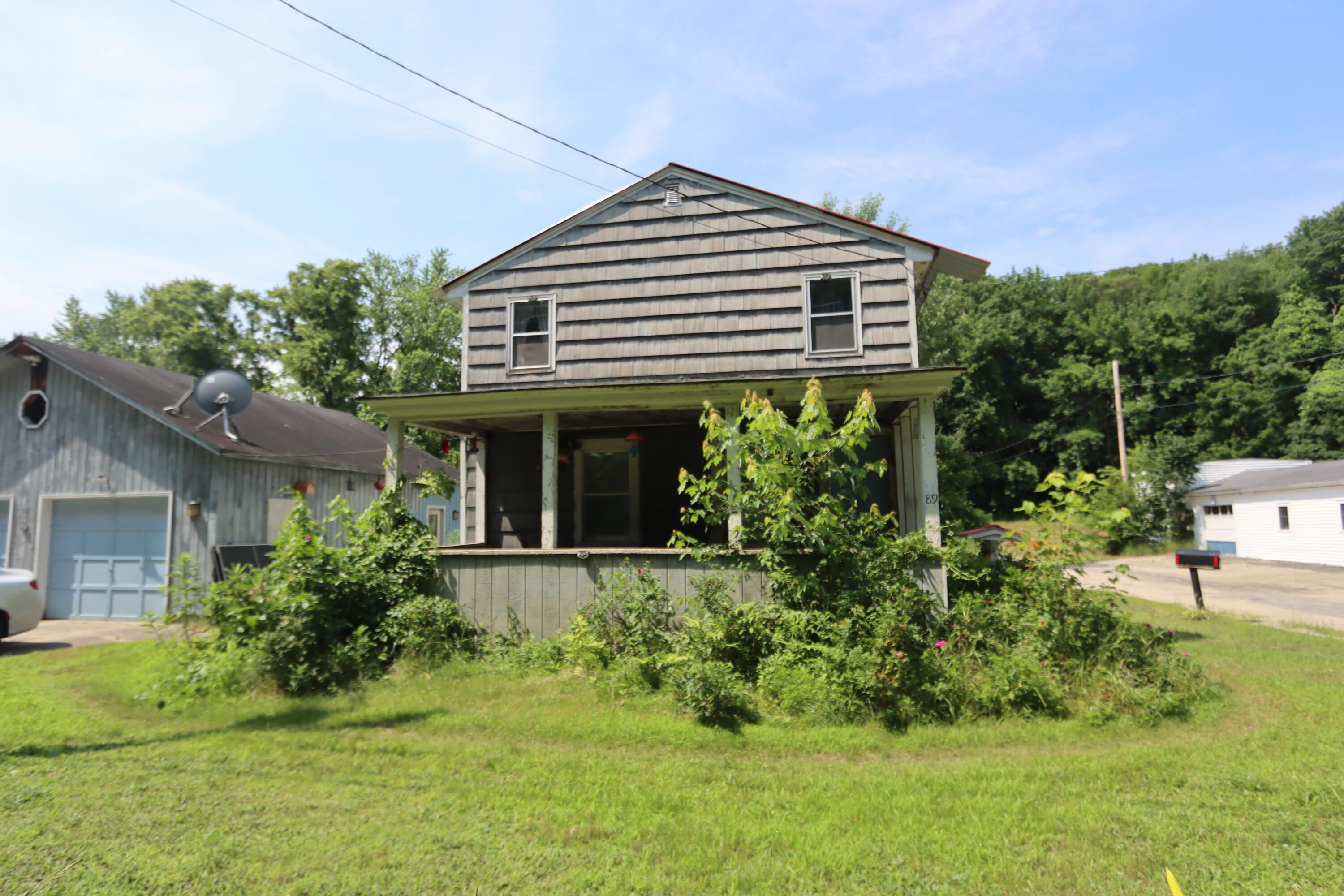 89 River Road Livermore, ME