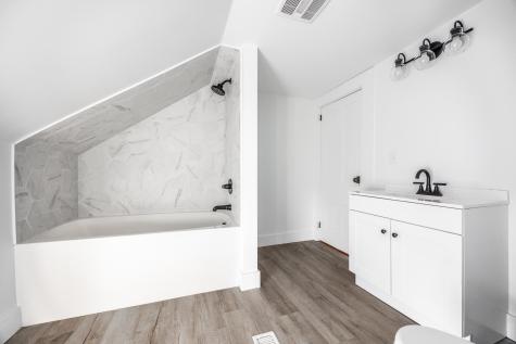 229 Center Street Bangor ME 04401