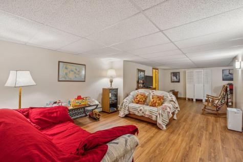 24 Goff Avenue Lewiston ME 04240