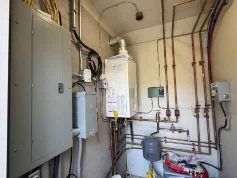 28 Rocks And Sticks Drive Bradley ME 04411