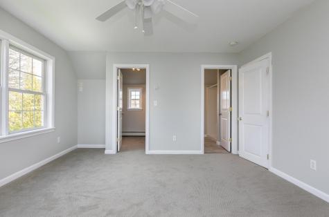 15 Providence Avenue Falmouth ME 04105