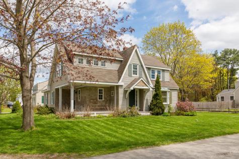 15 Providence Avenue Falmouth ME 04105