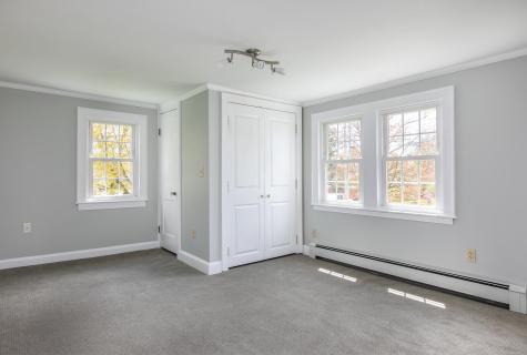 15 Providence Avenue Falmouth ME 04105