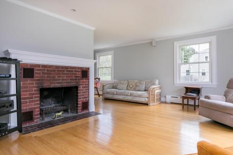 15 Providence Avenue Falmouth ME 04105