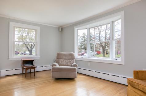 15 Providence Avenue Falmouth ME 04105