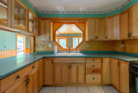 194 W Main Street Liberty ME 04949