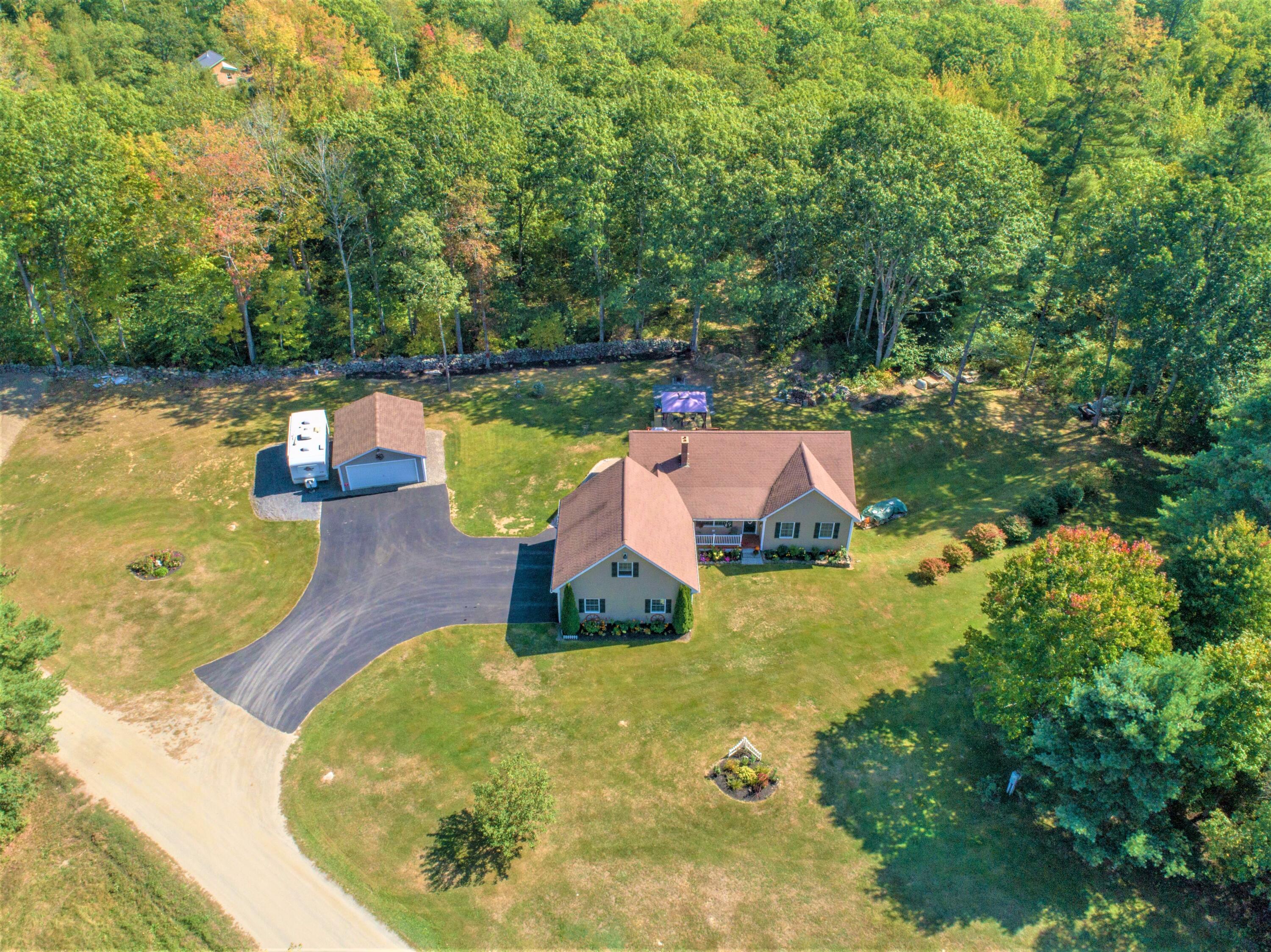 14 Hunt Road Windsor ME 04363