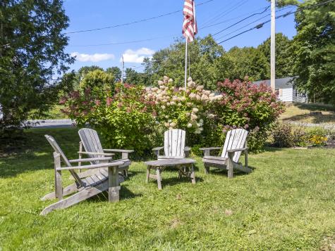 8 Mayflower Road Hallowell ME 04347