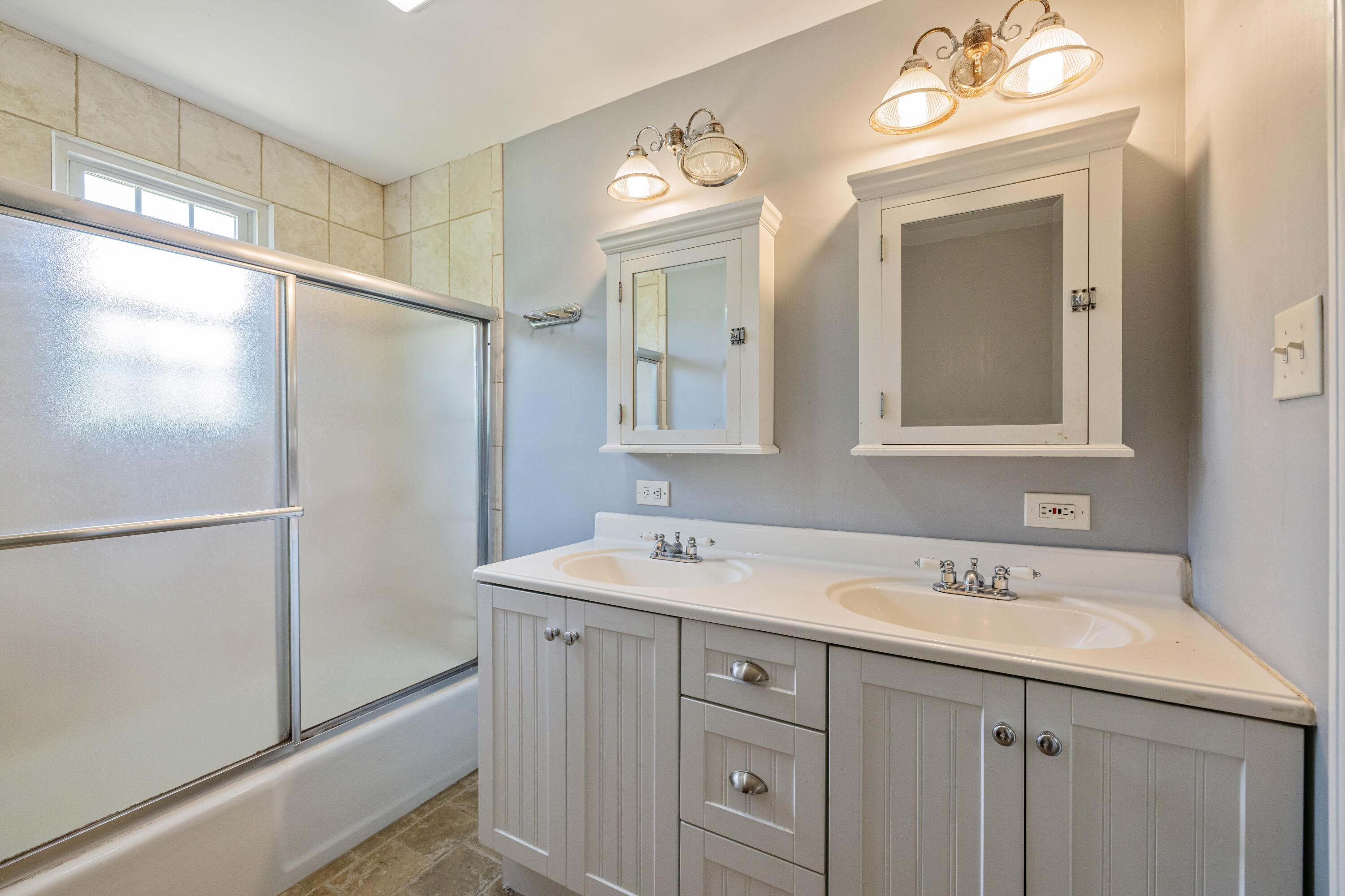 164 South Avenue Lewiston ME 04240