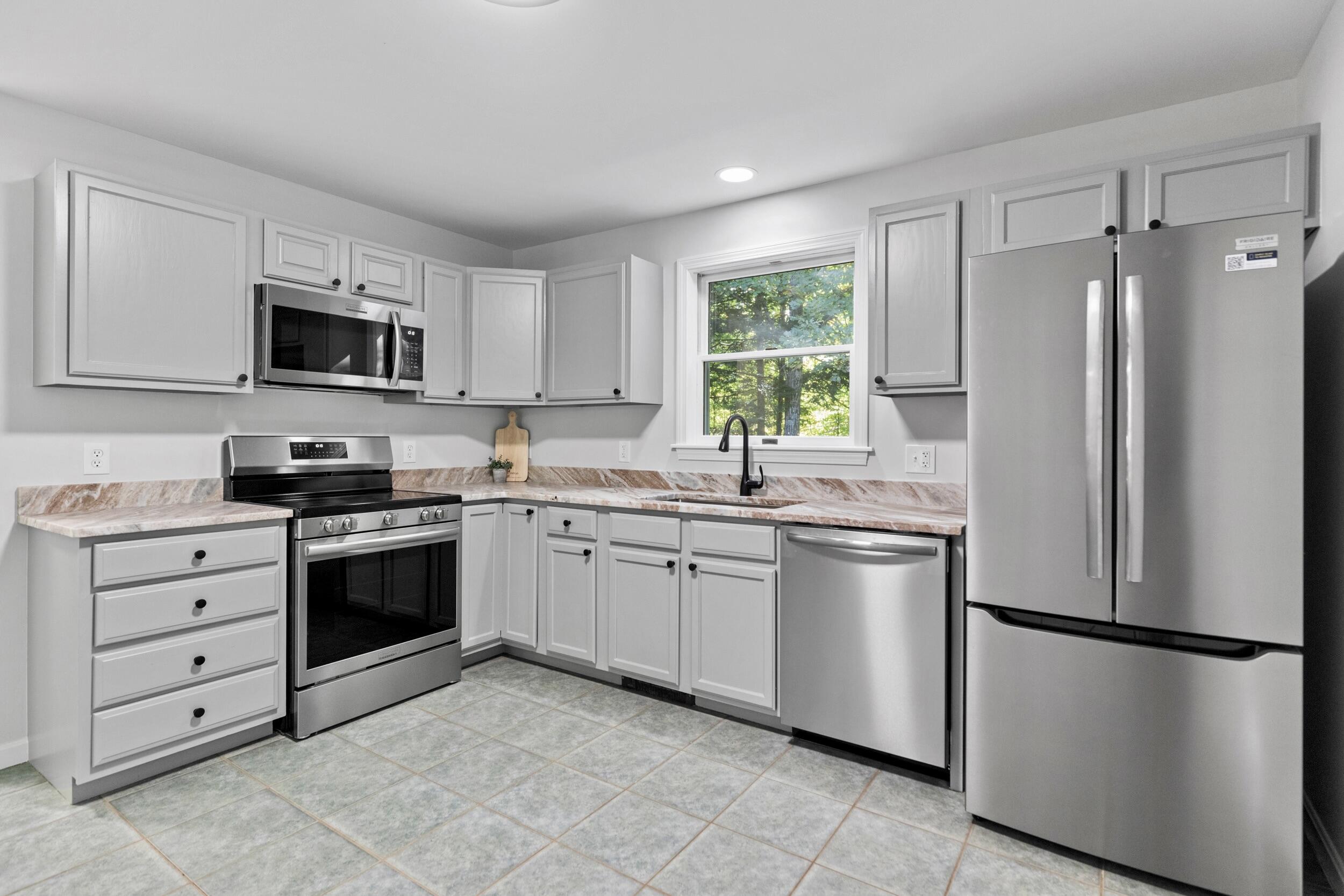 160 Meadow Road Raymond ME 04071