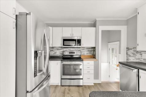 15 Wood Street Bangor ME 04401