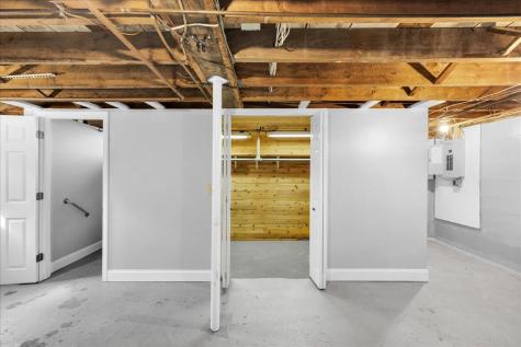 15 Wood Street Bangor ME 04401