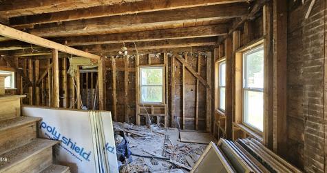 18 N Main Street Strong ME 04983