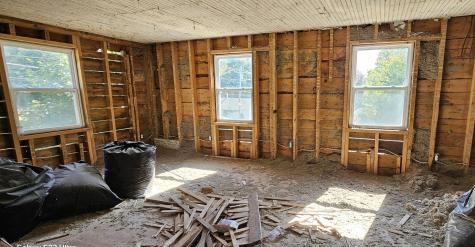 18 N Main Street Strong ME 04983