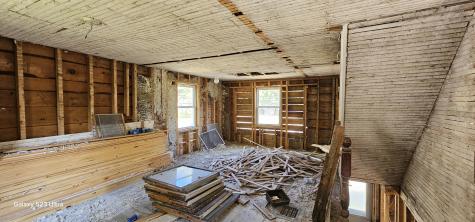 18 N Main Street Strong ME 04983