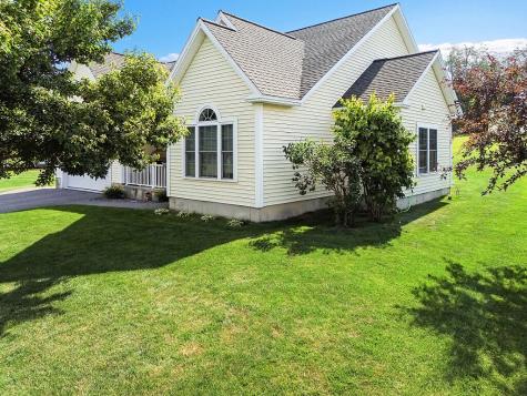 15 Fieldstone Drive Augusta ME 04330