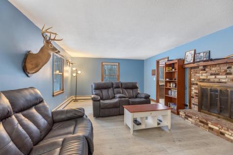 105 Nottingham Road Winthrop ME 04364