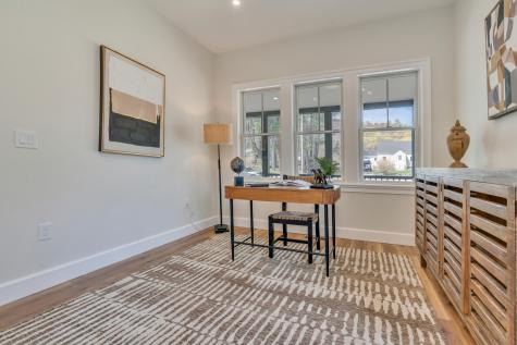 43 Middle Road Falmouth ME 04105