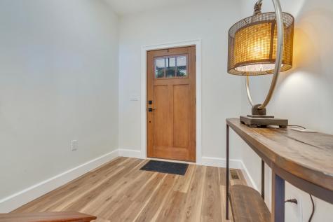 43 Middle Road Falmouth ME 04105