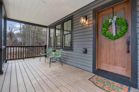 43 Middle Road Falmouth ME 04105