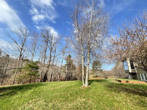 10 Song Bird Lane Readfield ME 04355