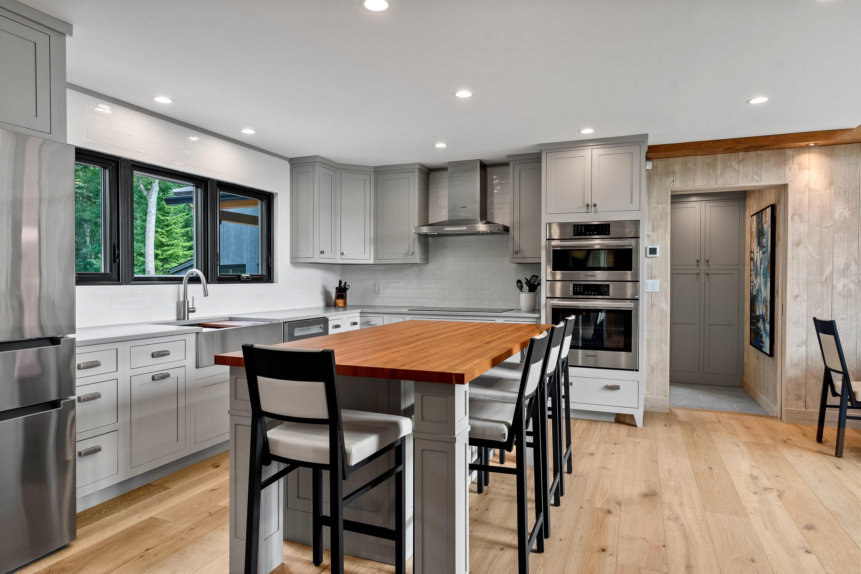 18 High Head Road Edgecomb ME 04556