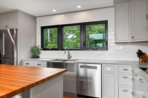 18 High Head Road Edgecomb ME 04556