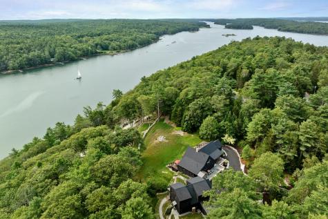 18 High Head Road Edgecomb ME 04556