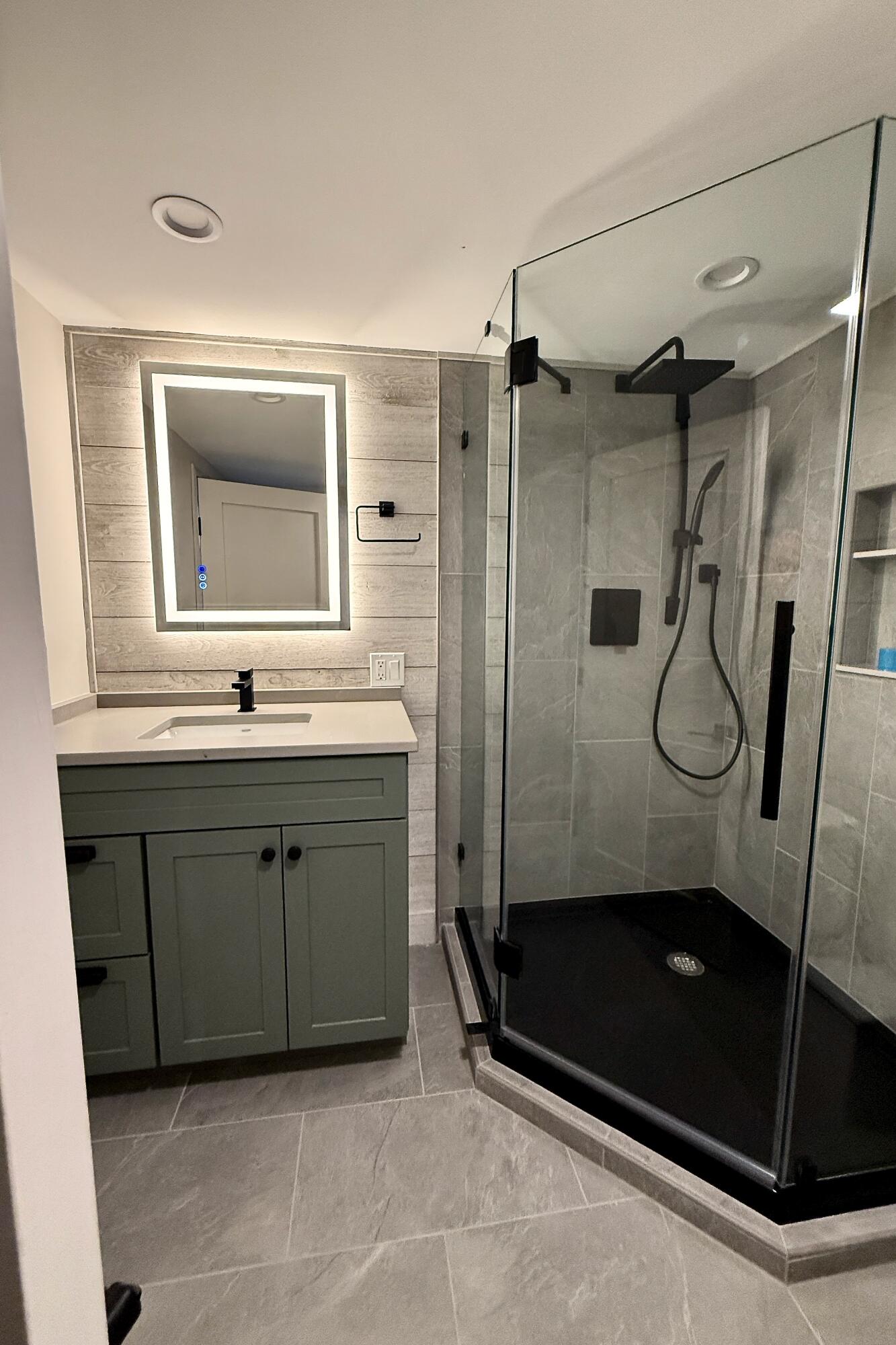 18 High Head Road Edgecomb ME 04556