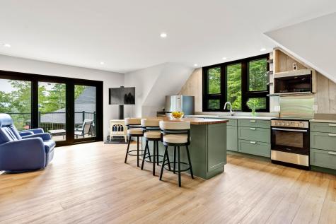 18 High Head Road Edgecomb ME 04556