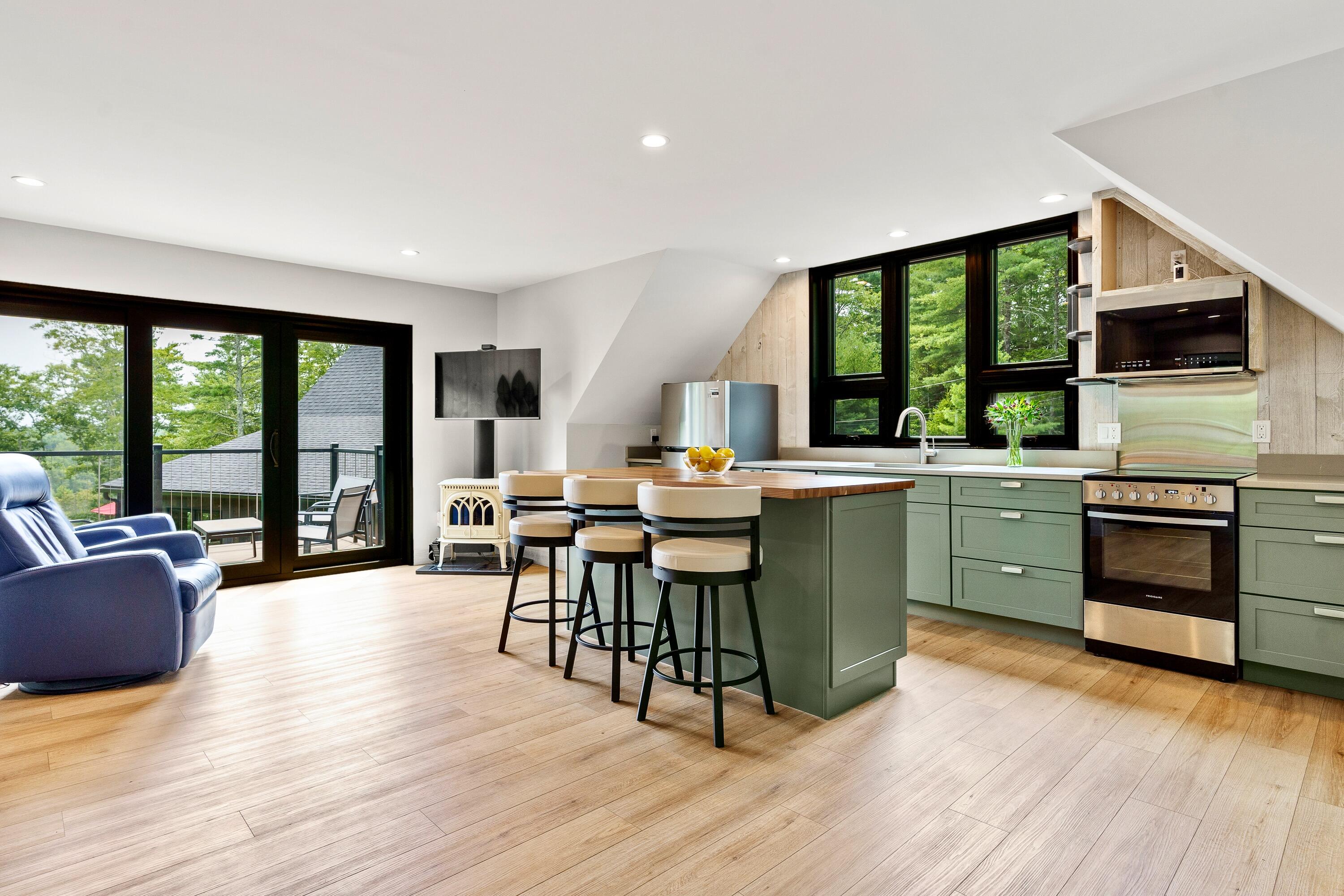 18 High Head Road Edgecomb ME 04556