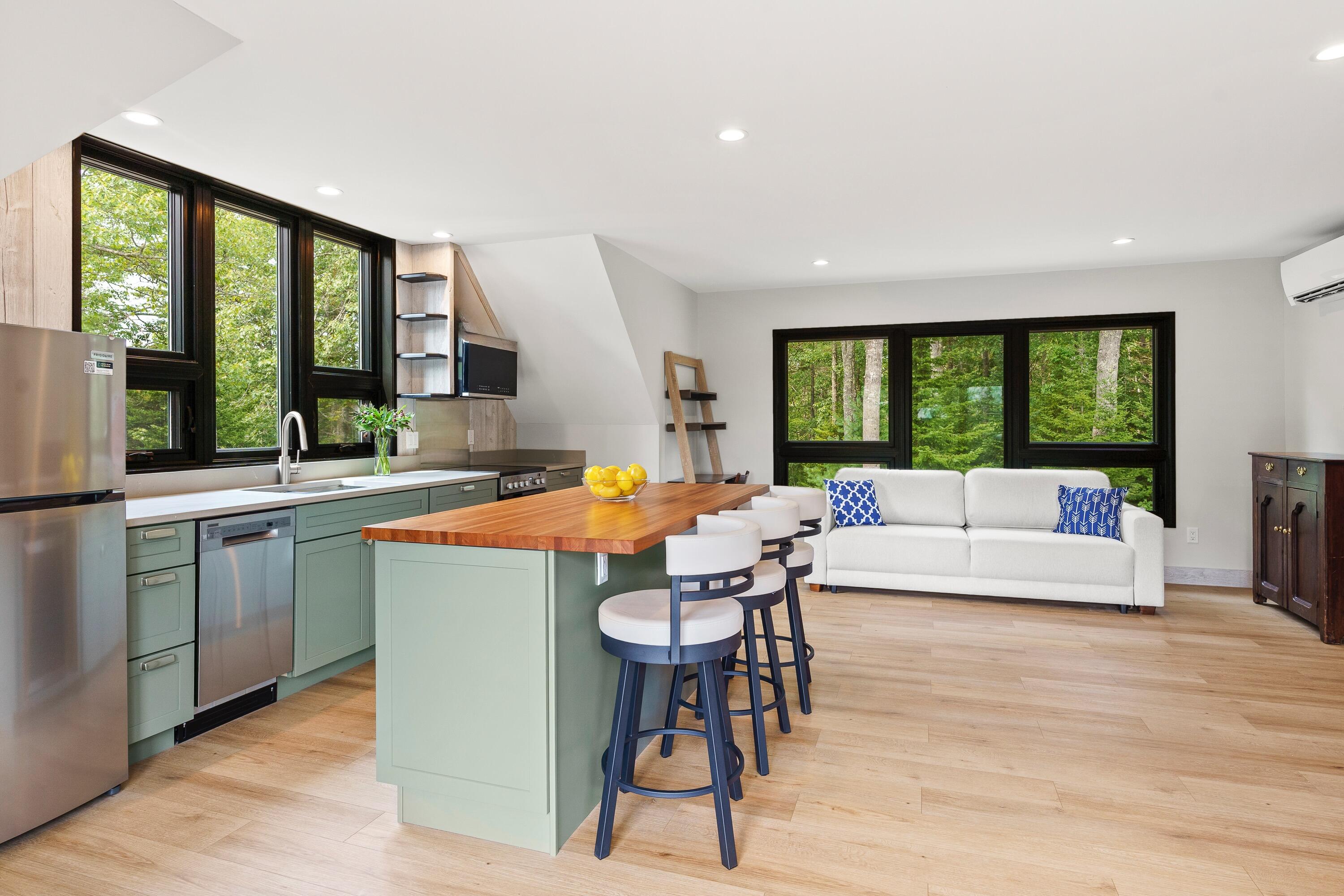 18 High Head Road Edgecomb ME 04556