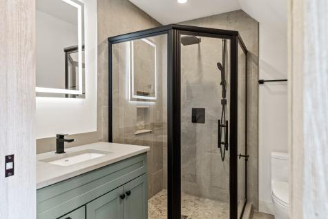 18 High Head Road Edgecomb ME 04556