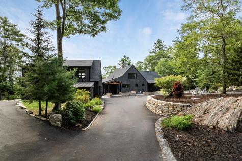 18 High Head Road Edgecomb ME 04556