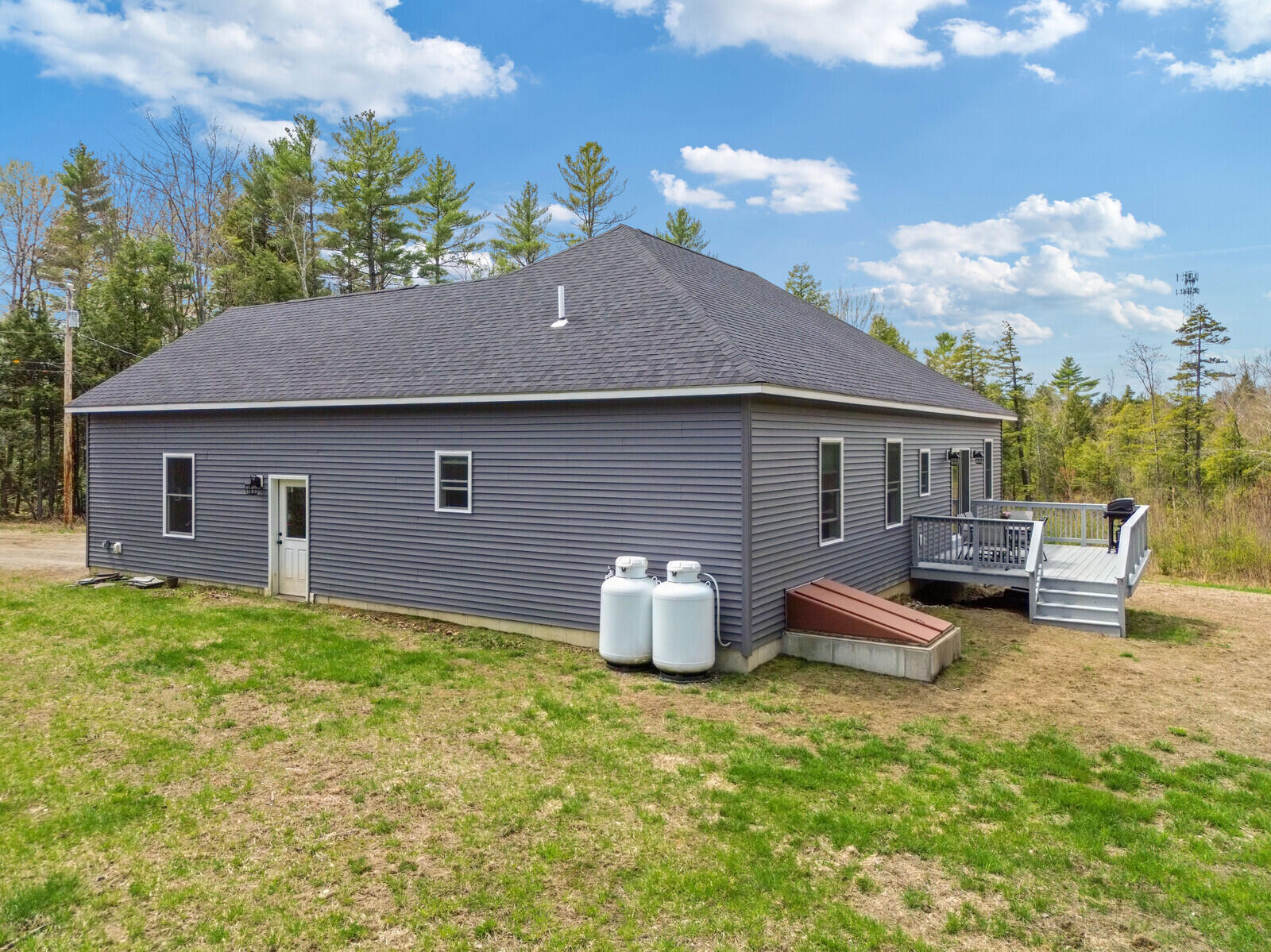 23 Elizabeth Way West Gardiner ME 04345