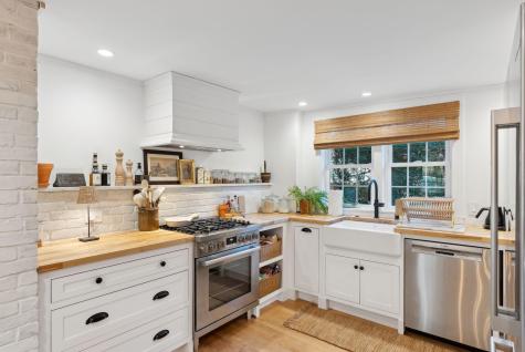 11 Spring Street Hallowell ME 04347