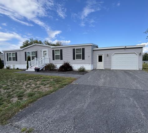 26 Stanley Drive Lisbon ME 04250