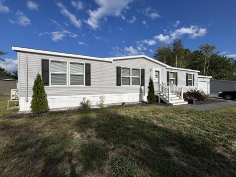 26 Stanley Drive Lisbon ME 04250