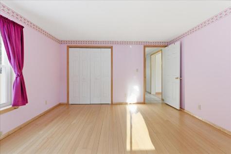 156 Lakeshore Drive Leeds ME 04263