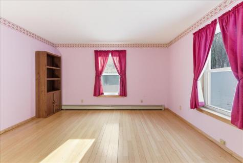 156 Lakeshore Drive Leeds ME 04263