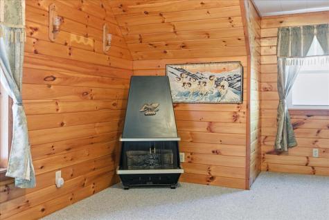 156 Lakeshore Drive Leeds ME 04263